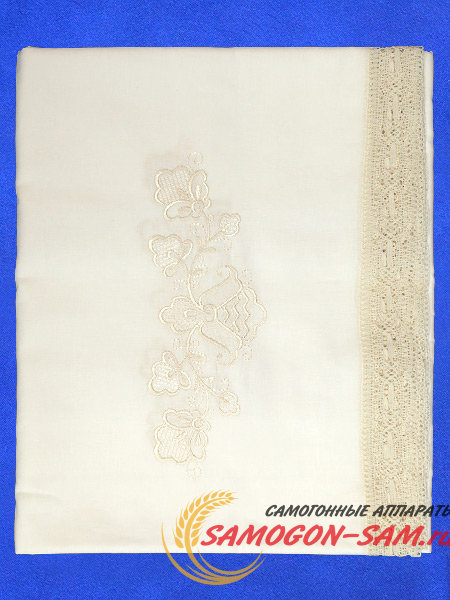 Скатерть прямоугольная белая с кремовым кружевом арт. 1С-968, 230х150 фото 1 — Samogon-sam.ru
